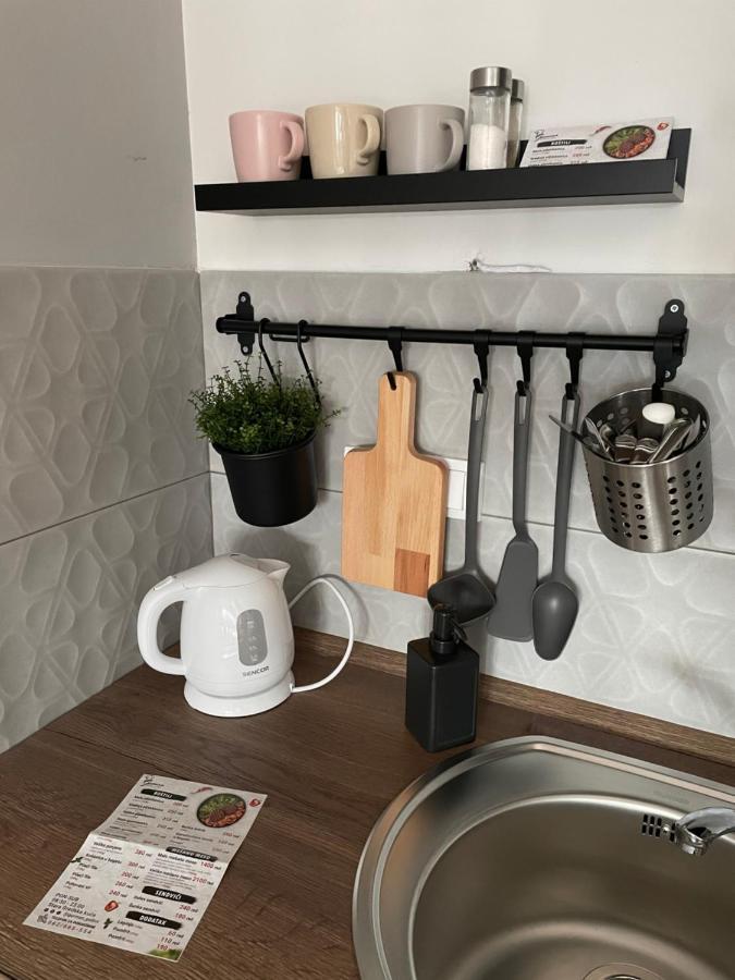 Apartmani 솜보르 외부 사진